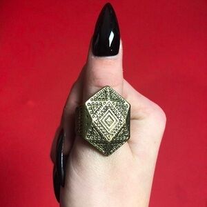 Giant Gold geometric ring  💛💛​​​​​​​​​​​​​​​​​​​​​